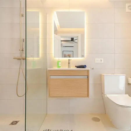 וילה Modern With Heated Pool & Bbq Next To The