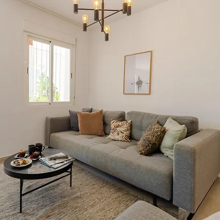 וילה Modern With Heated Pool & Bbq Next To The