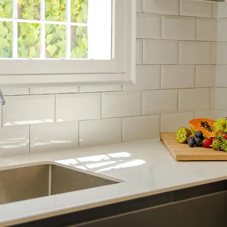 Modern With Heated Pool & Bbq Next To The וילה