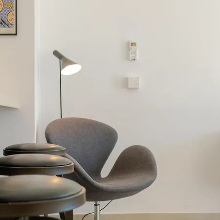 Modern With Heated Pool & Bbq Next To The * מארבלה