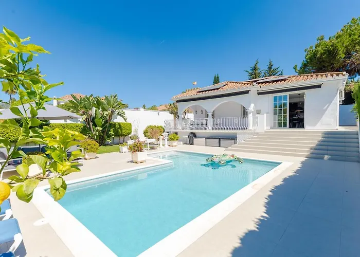 Modern With Heated Pool & Bbq Next To The * Marbella