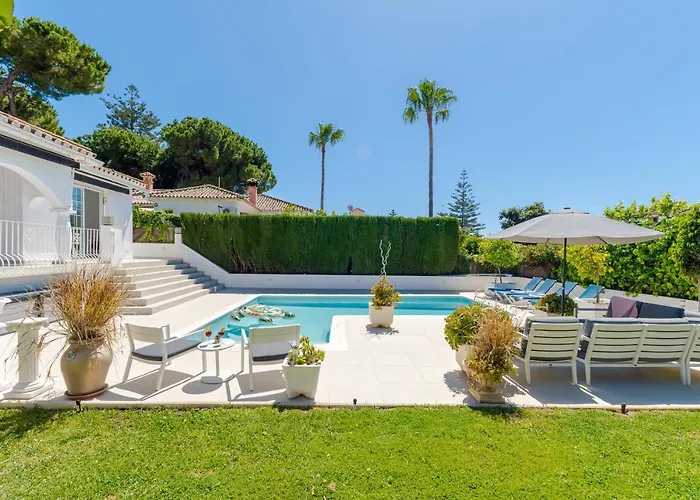 Willa Modern With Heated Pool & Bbq Next To The Marbella
