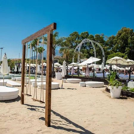 Modern With Heated Pool & Bbq Next To The * Marbella