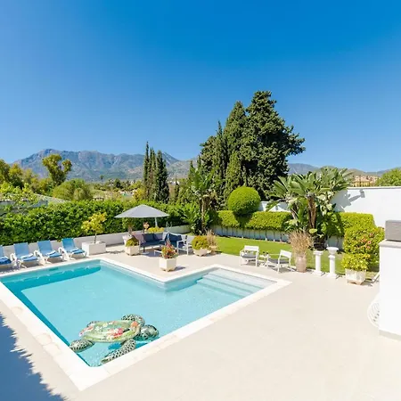 Modern With Heated Pool & Bbq Next To The Villa *